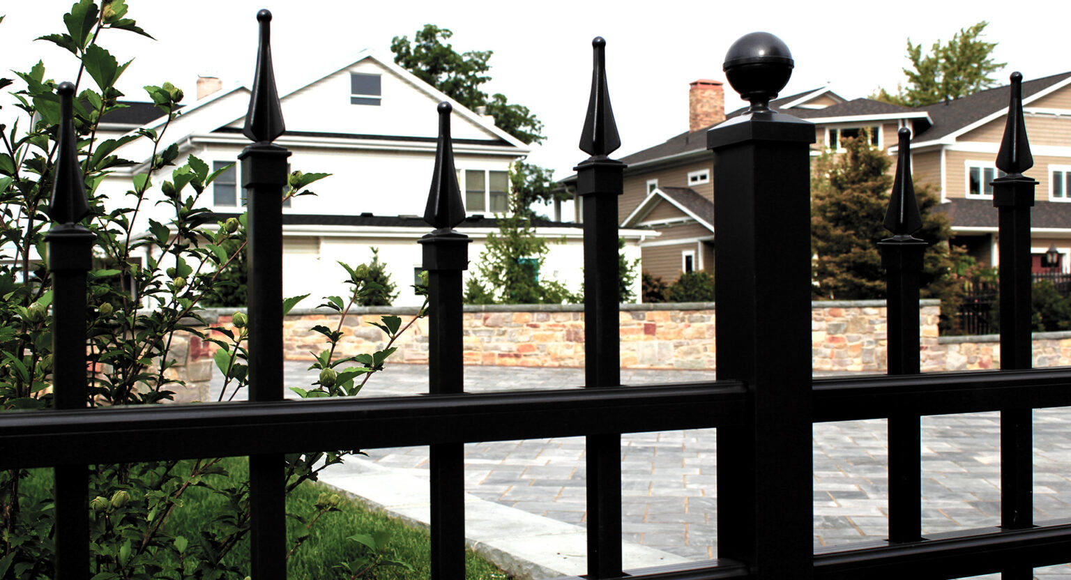 AlumiGuard® Premier Residential Fence