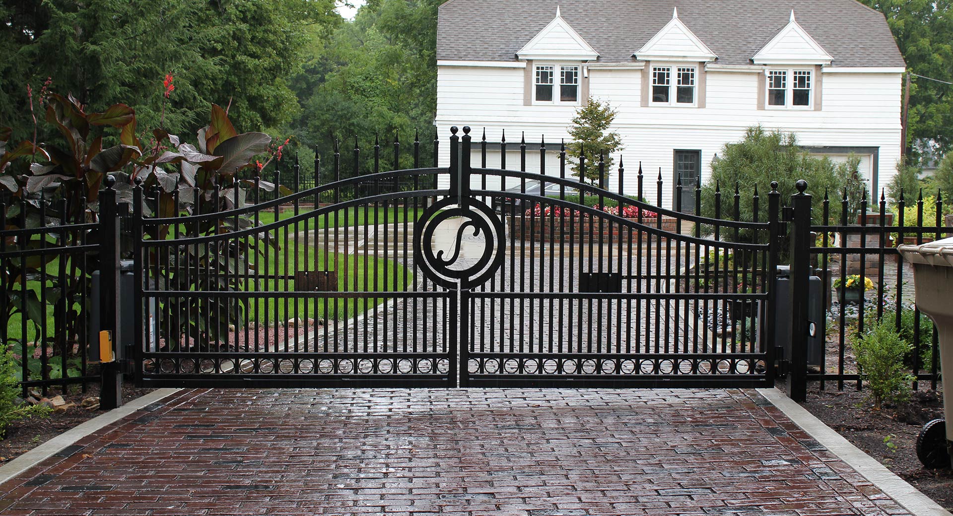 Alumi-Guard® Commercial Aluminum Estate Gates