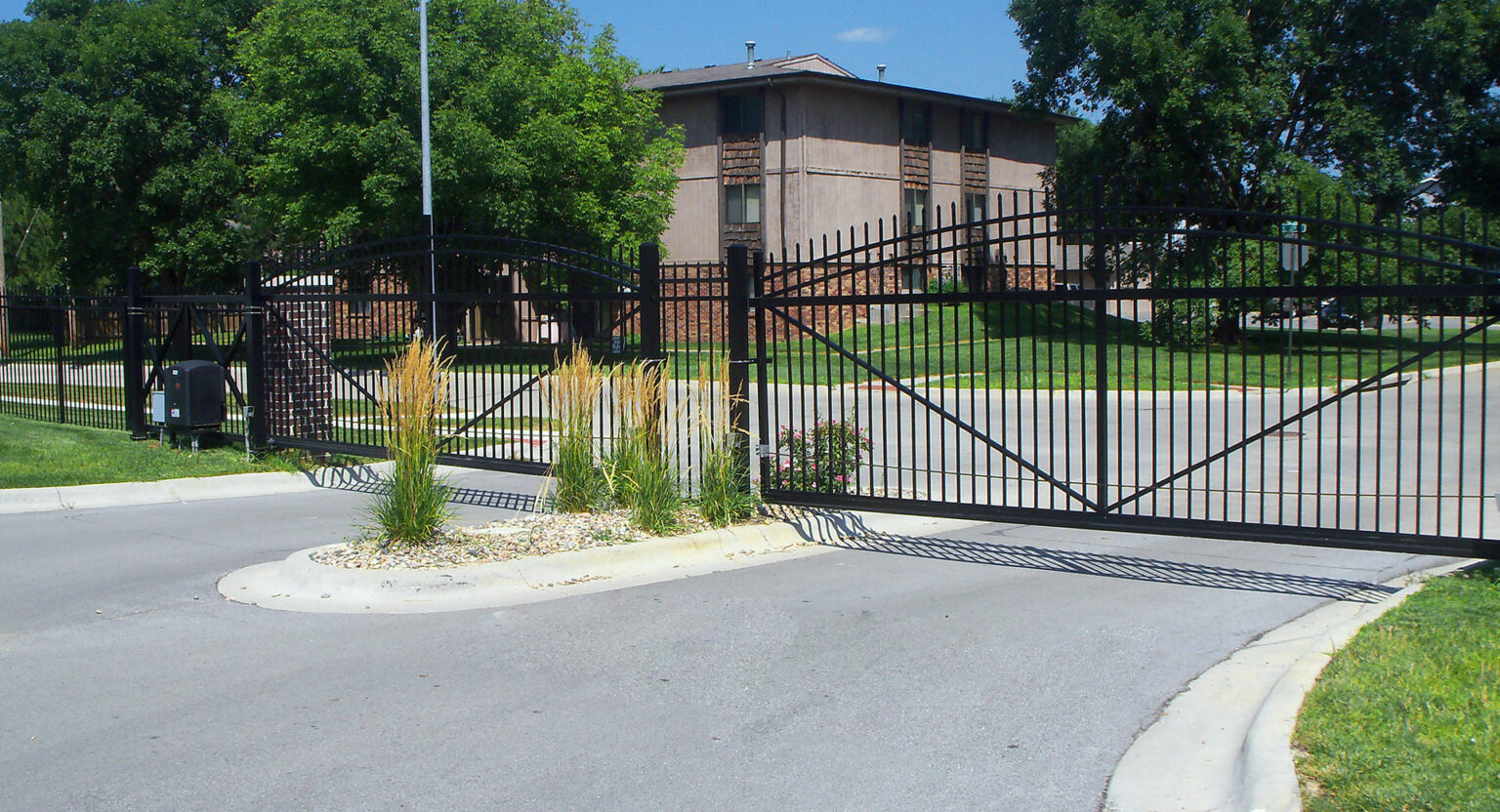 Alumi-Guard Aluminum Estate Gates for Residential Properties