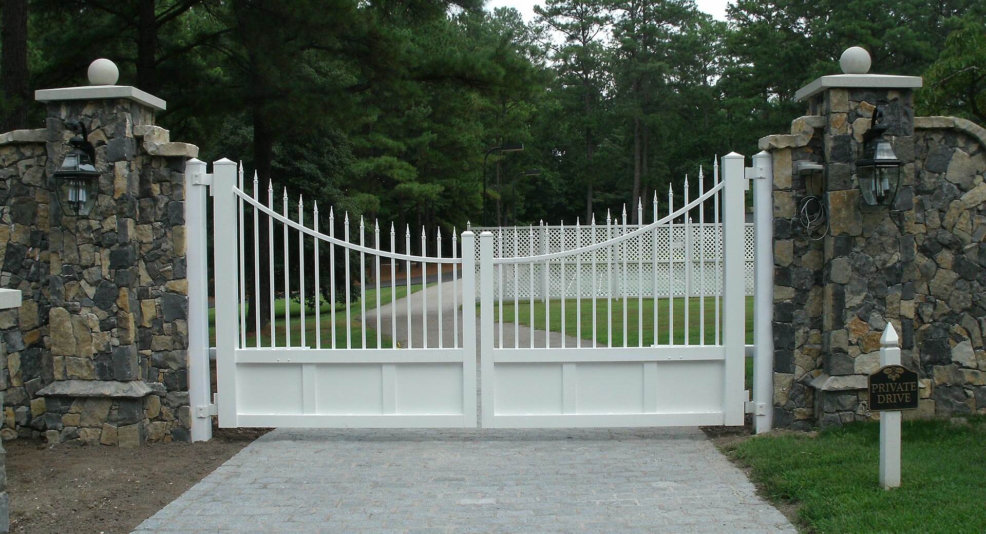 Cantilever Custom Gate